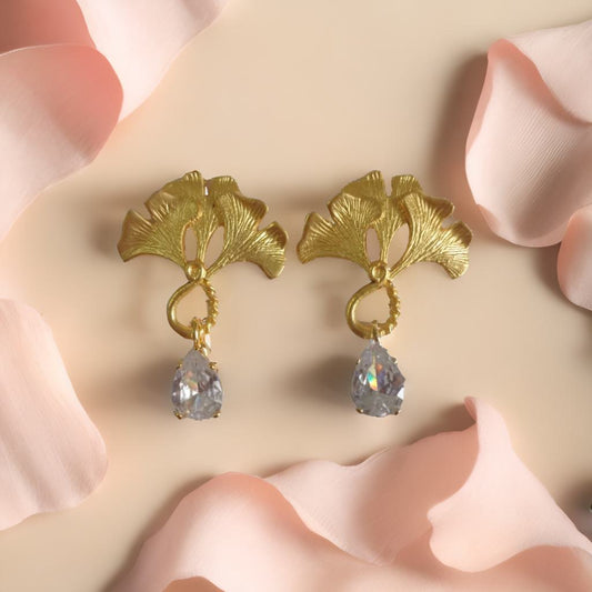 Ginkgo Leaf Drop Earrings - Golden